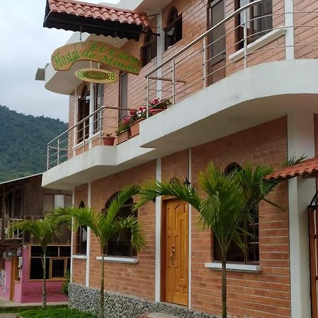 Hostal El Eden De Mindo Exterior photo