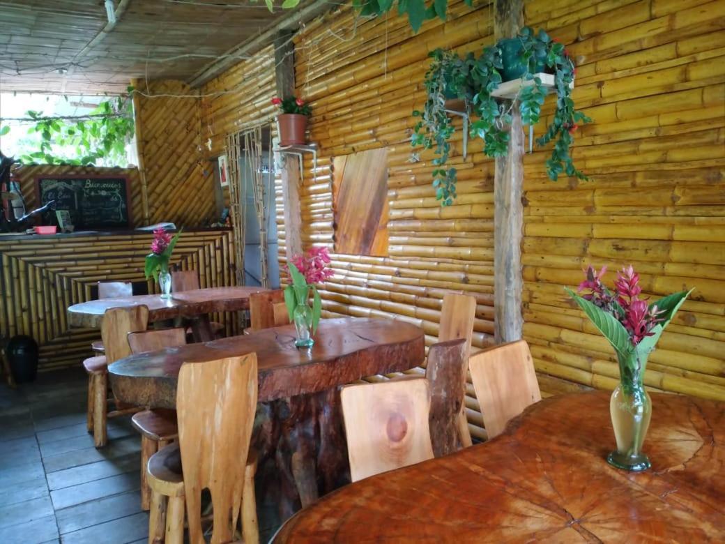 Hostal El Eden De Mindo Exterior photo